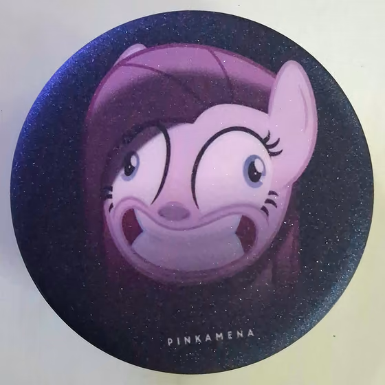 Pinkamena 黑底徽章 1